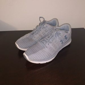 Under Armor Two-toned Gray Tennis Shoes